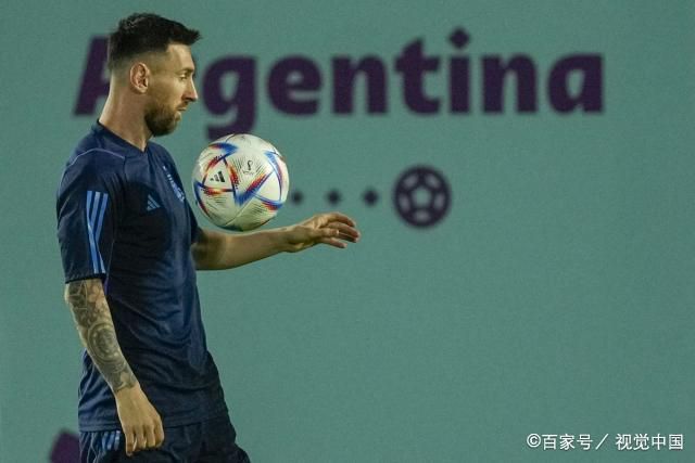 他们问他:彩色出什么问题了?这看来像黑白片。